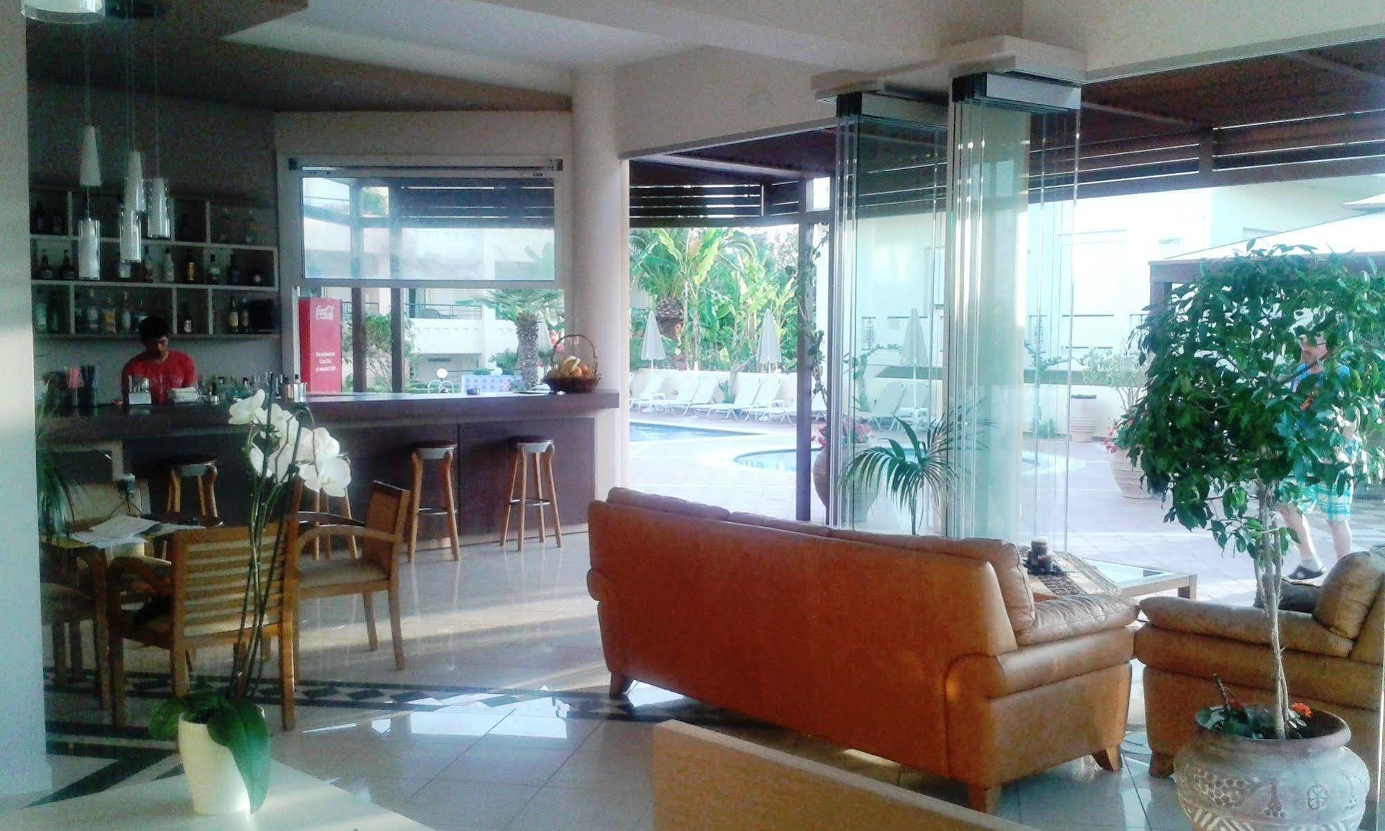 Helios Apartments Kato Daratso Exterior photo