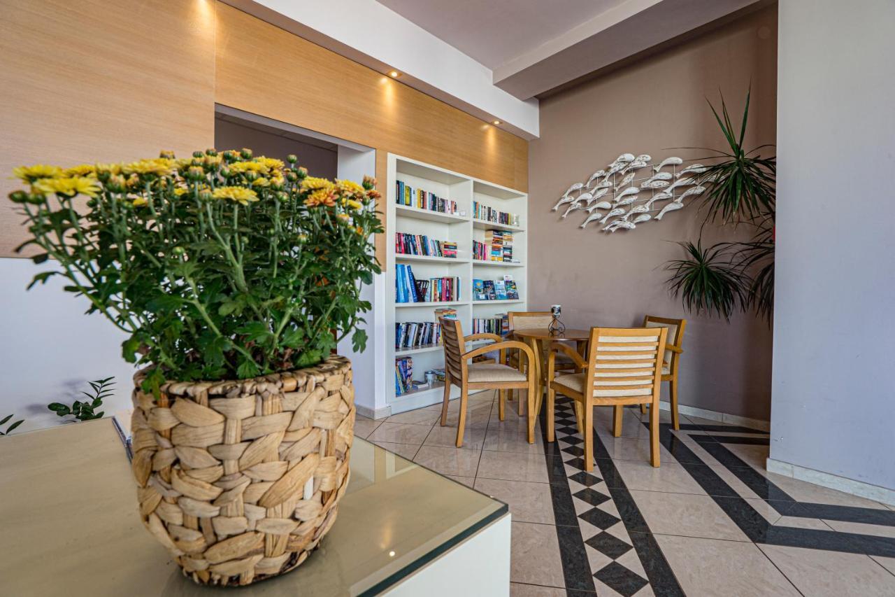 Helios Apartments Kato Daratso Exterior photo